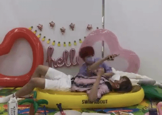 브이앱하다가 급발진하는 아이돌 | 인스티즈