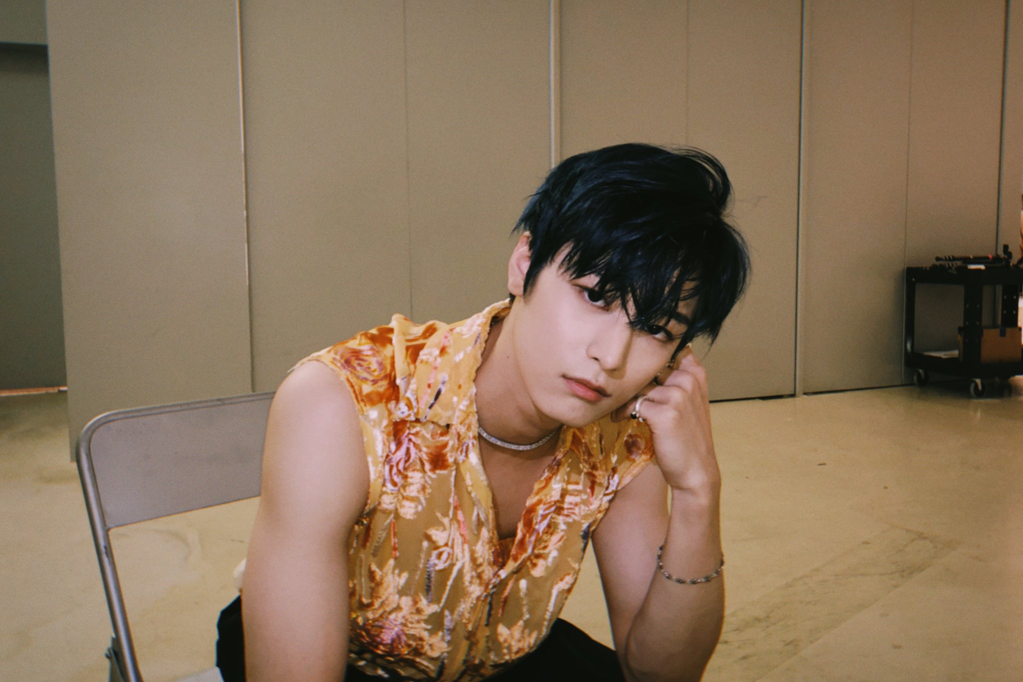 진심 이주연 팔뚝 때문에 죽을 것 같다 | 인스티즈