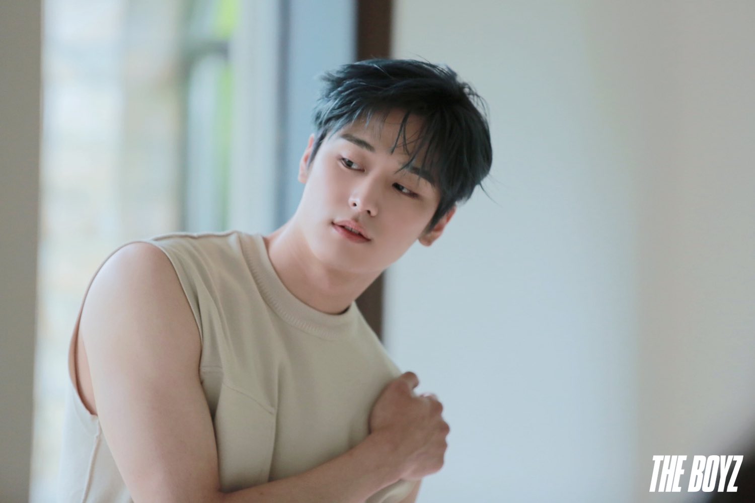 진심 이주연 팔뚝 때문에 죽을 것 같다 | 인스티즈