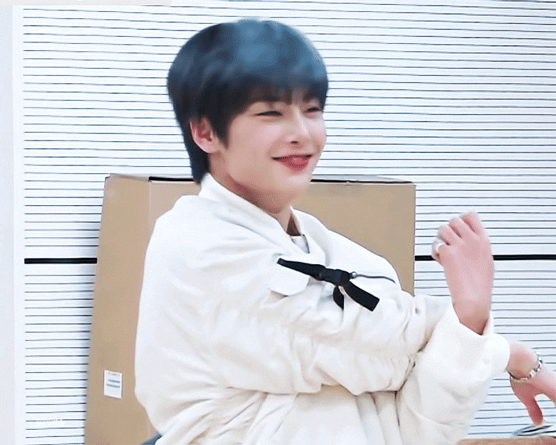 [잡담] 스키즈 아이엔 좋아하면..... 본명 예명 다 안 부르게 됨..... | 인스티즈