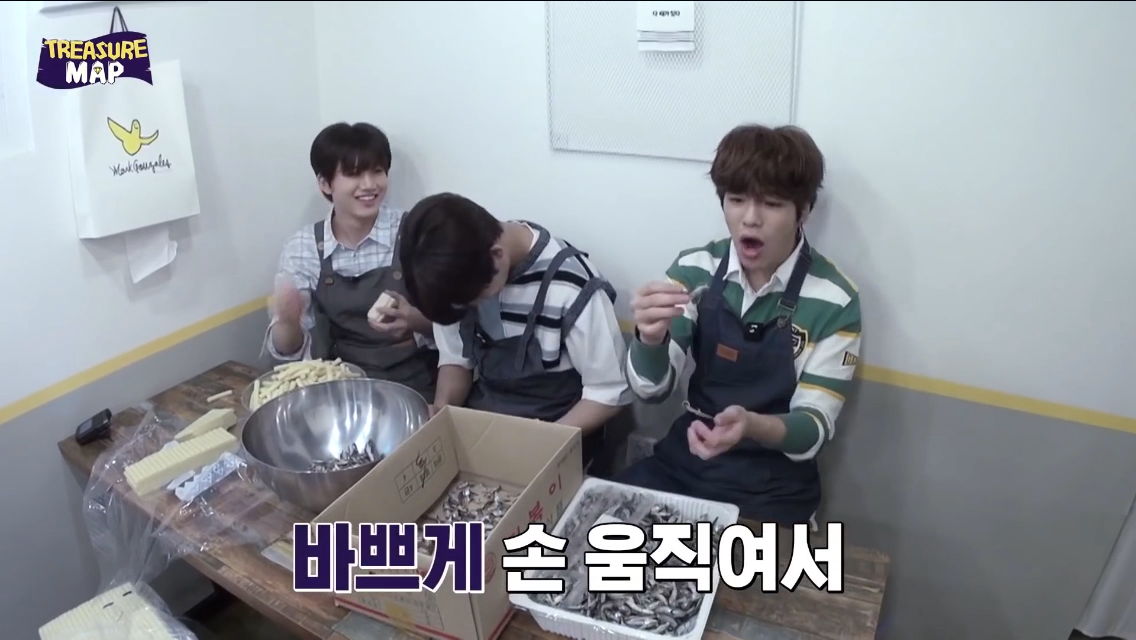 트레저 알바가서 멸치 손질하는데 윤재혁ㅋㅋㅋㅋㅋㅋㅋㅋㅋㅋㅋㅋㅋ | 인스티즈