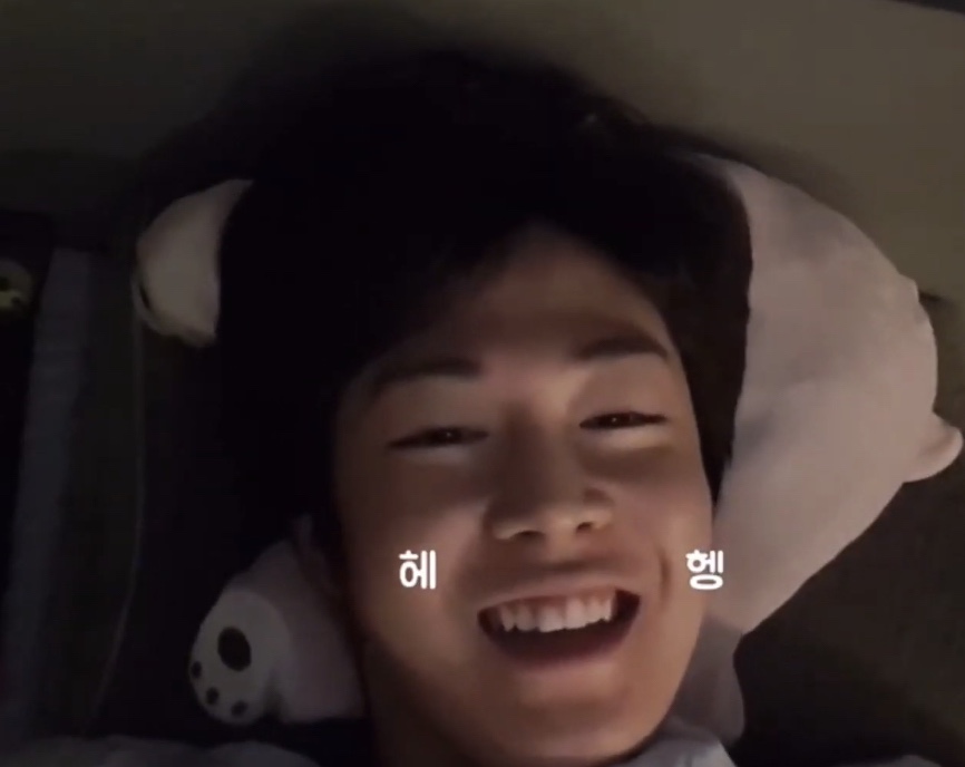 문제 없는 인성을 가진 재윤이와 찬희는 다원하는 평화로운 태양 밑에서 영빈이는 돌고돌아 휘영휘영휘영~ 파트를 불러주호 | 인스티즈