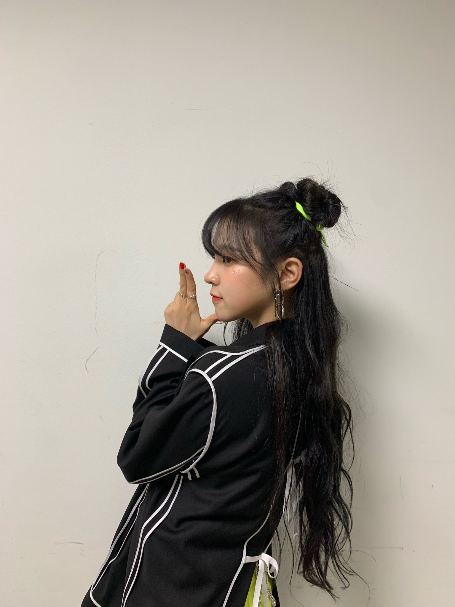 아이들 우기 옆모습 하나도 안귀여워.. | 인스티즈