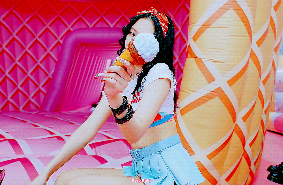 제니 🍦아이스크림🍦 뮤비+뮤비메이킹 움짤모음 (35개) | 인스티즈