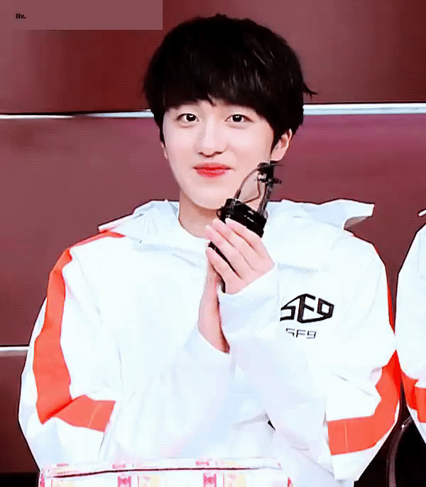 나 못참고 찬희 쮸압 | 인스티즈