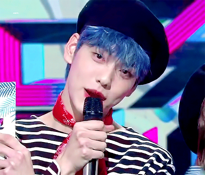 아 뮤뱅 엠씨 아콩 셀카 역대급 이쁘다 | 인스티즈