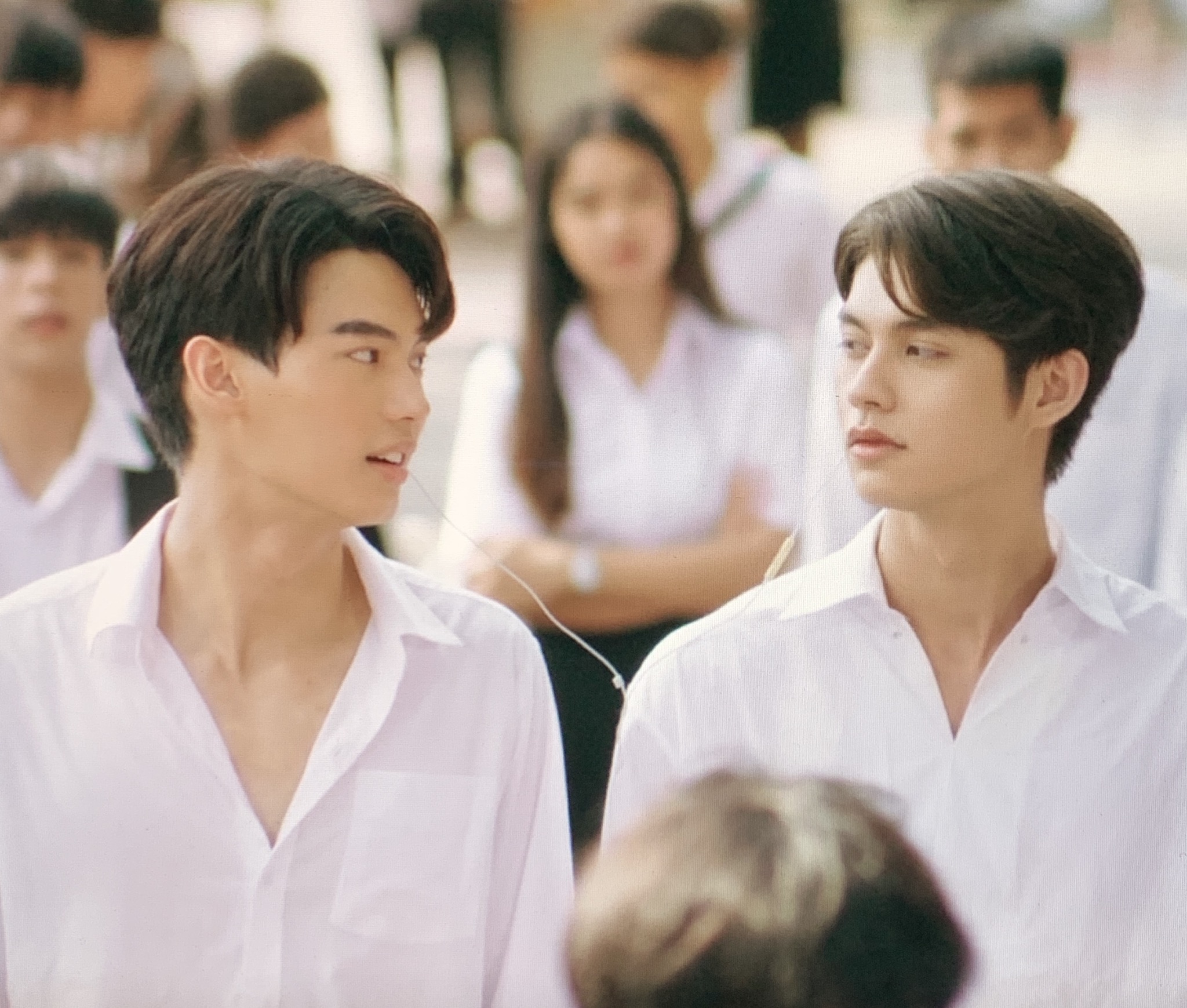 ̵ ̀ ̗대박 ̖ ́ ̵ 얘들아 이 넷플 BL 드라마는 얼굴이 서사다 | 인스티즈