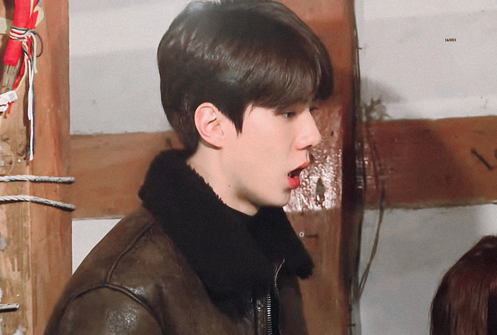 말하는 순간 엑소 세훈씨와 함께 세훈씨 코가 먼저 들어오고 있습니다!! | 인스티즈