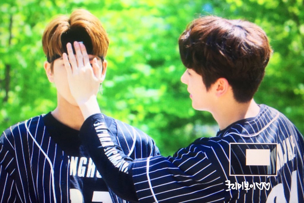 ㄱ 어이 2467 대체 와이라는 거냑오... | 인스티즈