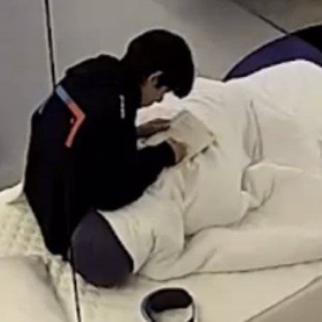 위버스플에 멍하니 바라보는 짭위버스 아이랜드팬 1 | 인스티즈