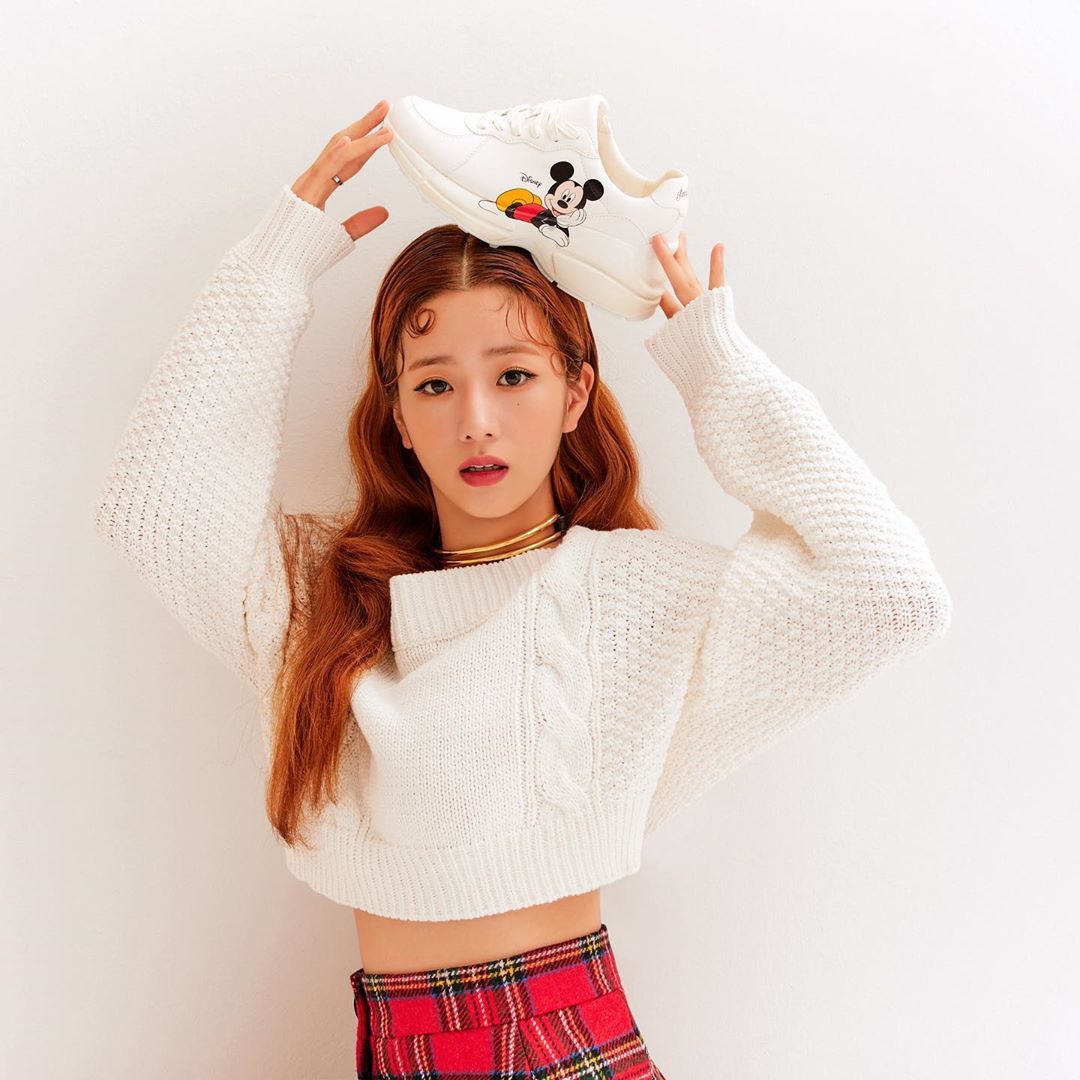 아니 착장 너무이쁘잖아 하필 또 신발이 디즈니 콜라보야 최고야 더기여워 | 인스티즈