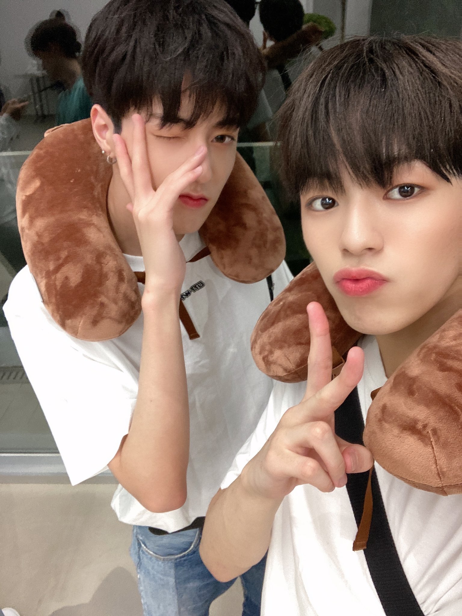 나 진챠 트레저 윤재혁을 사랑해 얘 아이돌 안했으면 어쩔뻔 했어 | 인스티즈