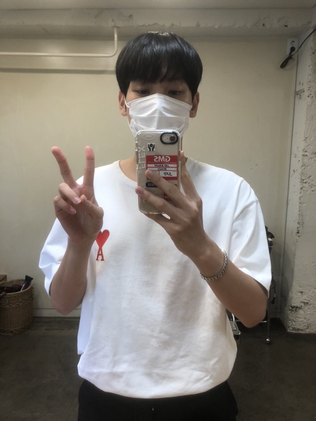 맏형vs막내 폰케이스 | 인스티즈