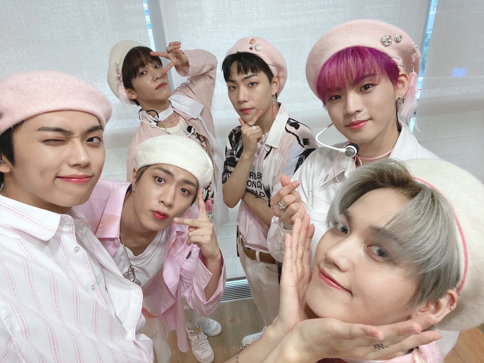 온앤오프 오늘 베레모한 멤버 귀엽다 | 인스티즈