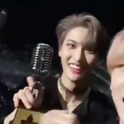 에이티즈 박성화 왤케 뿌에엥 울어요 | 인스티즈