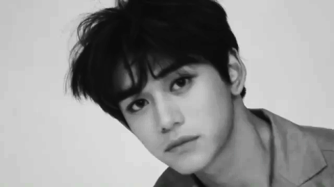 근데 루카스는 오늘 실검 왜 뜬거임?? 설마 얼굴 때문에? | 인스티즈