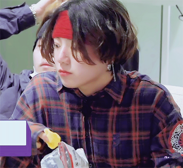 난 정국이 뭐 먹는거만 보면 귀여워서 미쳐버릴것같애 | 인스티즈