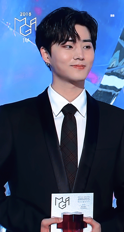 영케이 양아치상인데 이상하게 상견례 프리패스나 면접 프리패스상과도 겹치는거 같앜ㅋㅋㅋㅋㅋㅋㅋ | 인스티즈