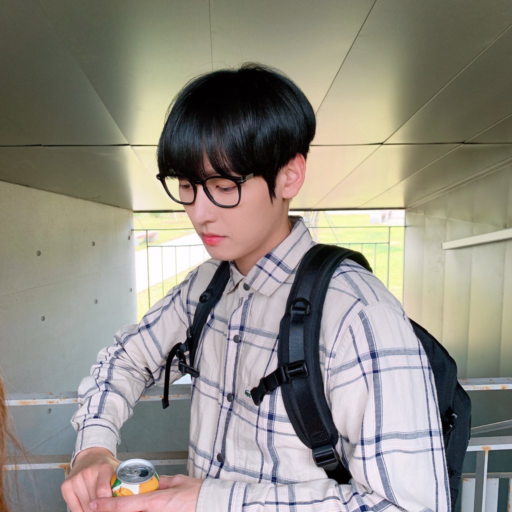 얘들아 슾구 인성이 자꾸 나 때리는데 어떻게? | 인스티즈