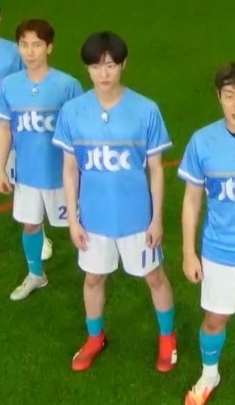 뭉찬 예고를 보고 알았죠.. 아 난 조승연이 축구선수여도 덕질했겠구나.. | 인스티즈