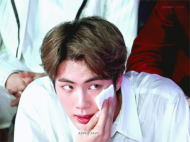 쓰니기준 잘생긴 거 본인도 너무 잘알아서 반박 못하는 남돌들 | 인스티즈