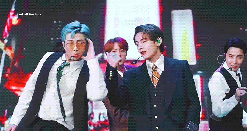 방탄한테 대놓고 끼부리라고 판 깔아주니까 뷔 날아다녘ㅋㅋㅋㅋㅋㅋㅋ | 인스티즈