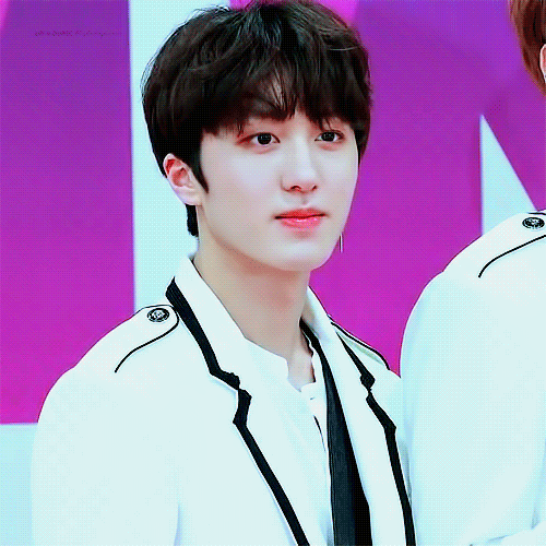 아 찬희 화이트 너무 잘받아,,, | 인스티즈