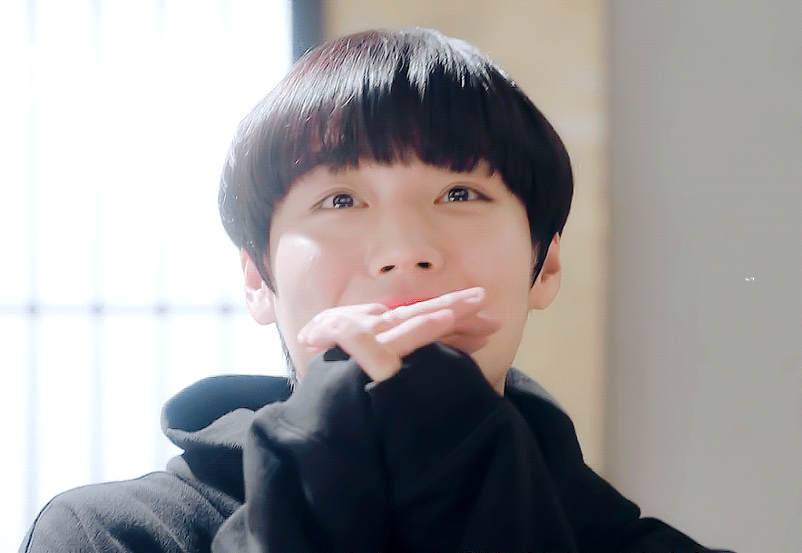 🥰박지훈 너무 귀엽다ㅋㅋㅋ공주영 보고가실 분 | 인스티즈