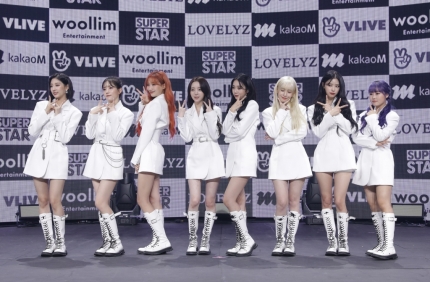 러블리즈 쇼케이스 사진 뜨고있어ㅠㅠㅠㅠㅠㅠㅠ | 인스티즈