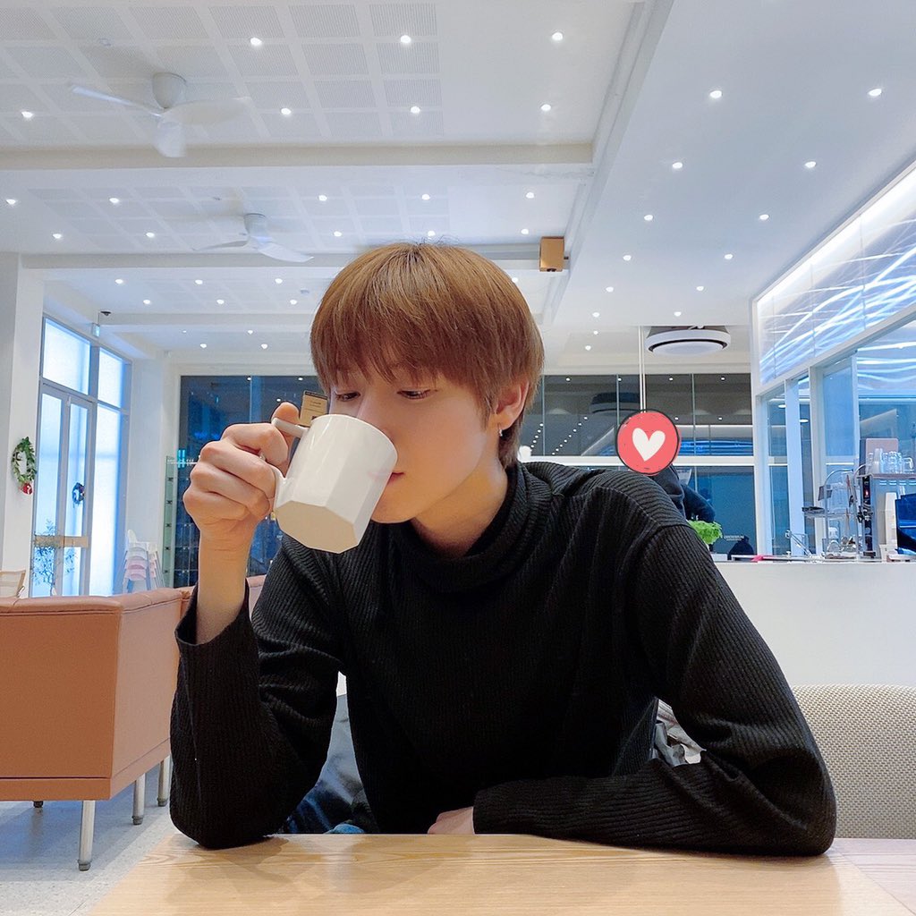 솔직히 이정도면 남친짤 가능이지?????????????제발그렇다고해줘 | 인스티즈