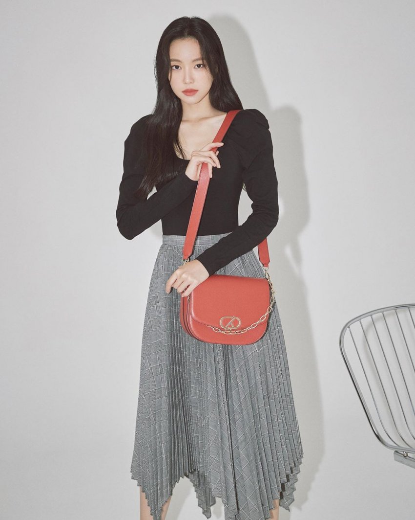 손나은 아디다스랑 사만사타바사 광고 온도차봐 | 인스티즈