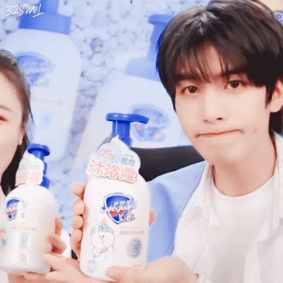 근데 중국배우들 보면 다 진하고 분위기가 비슷한데 | 인스티즈