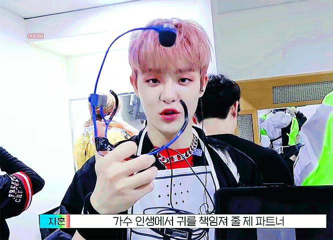 트레저 헤드셋마이크,인이어,핸드마이크 깔맞춤인거 진짜 이쁨💎 | 인스티즈