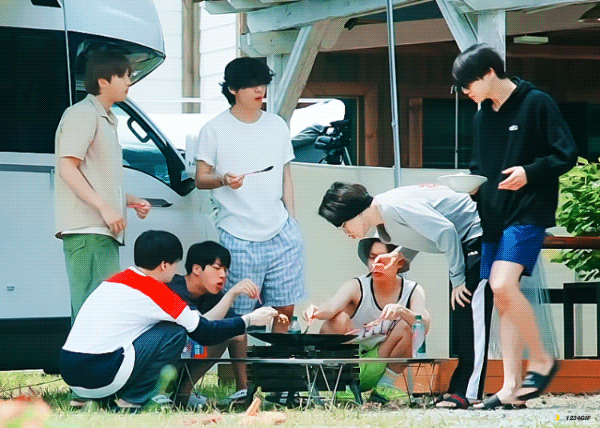 방탄 겁나 보고싶네.. | 인스티즈