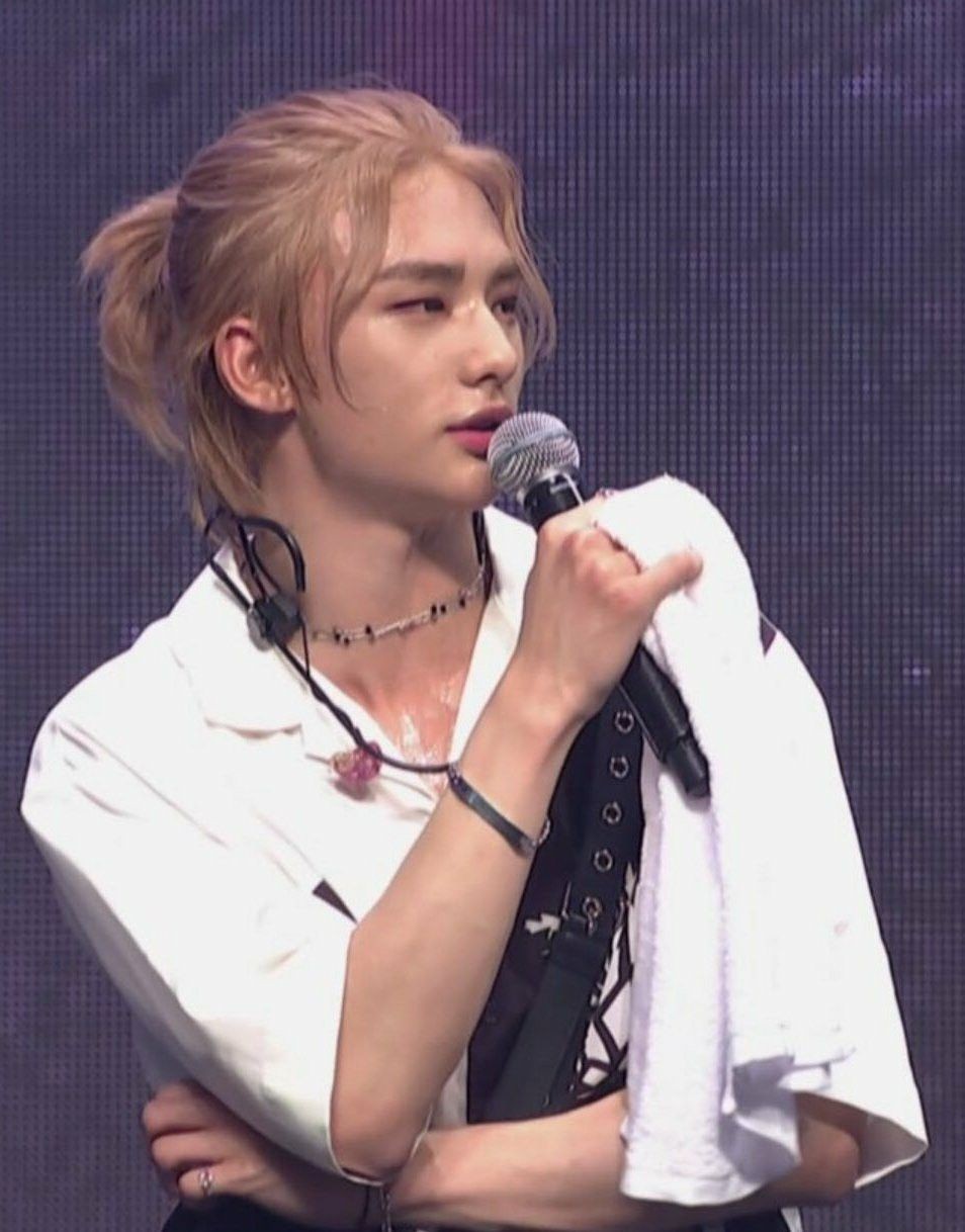 스키즈 현진 분위기 묘한거 봐.... | 인스티즈