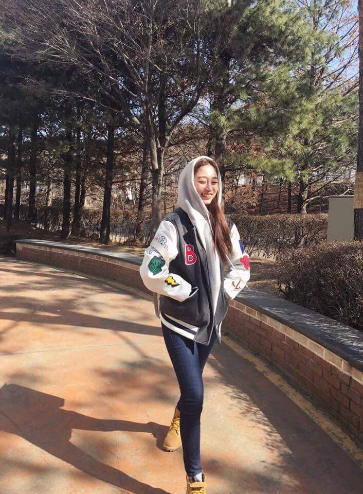 내 친구가 내 본진 사복짤 보면서 우와 꾸안꾸 정석이다 이러다가 | 인스티즈