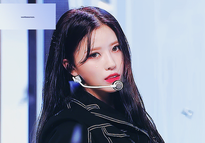 이미주... 개쩌는 얼굴 볼사람... | 인스티즈