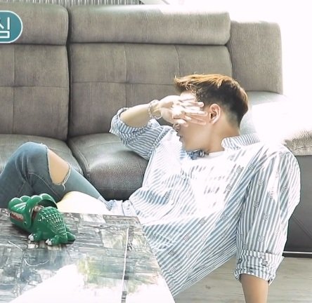 어깨 넓이가 50cm인 아이돌.. | 인스티즈