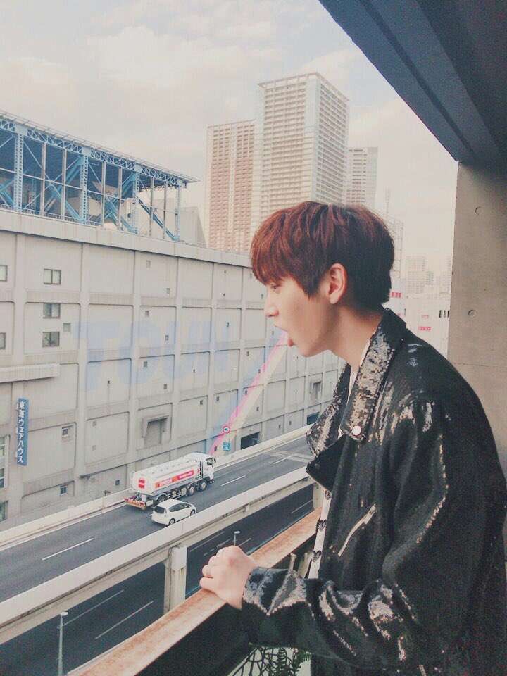 난 펜타곤 입덕전에 왜 신원이를 토끼라고 하는지 이해를 못했어... | 인스티즈