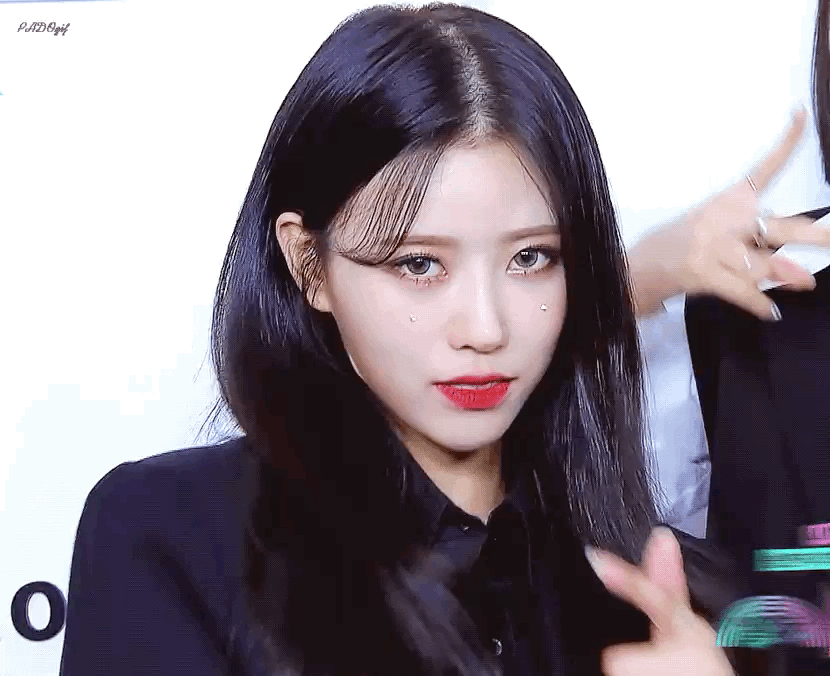 이미주... 개쩌는 얼굴 볼사람... | 인스티즈