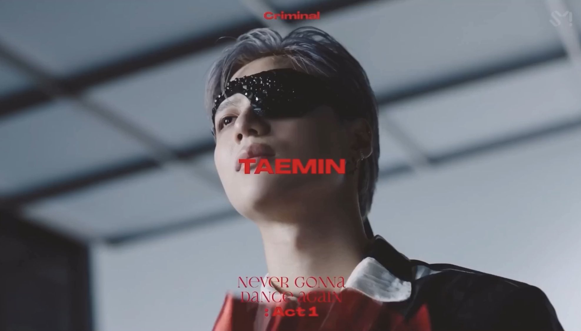 어제 뜬 태민이 티저 자기 눈 찔러서 이렇게 된거 맞겠지? | 인스티즈