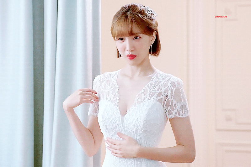 한다다 다희 웨딩드레스 이 셋 중 뭐가 제일 예쁜거 같어???? | 인스티즈