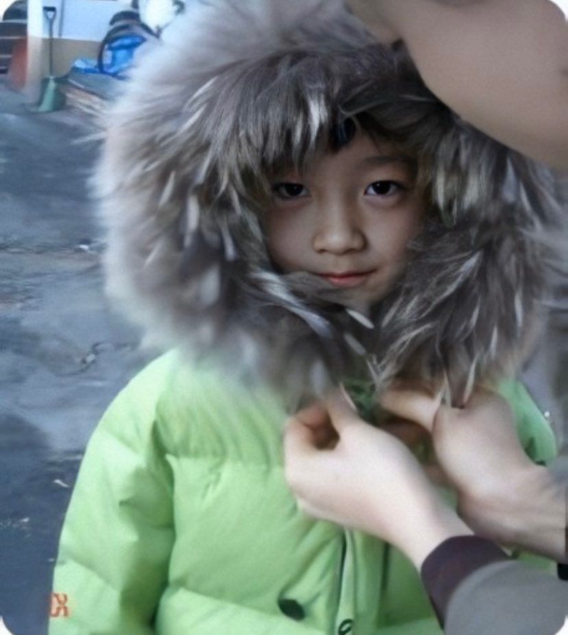 얘 애기때사진 고화질로 너무 자주봐서 내가 키운거같음; | 인스티즈