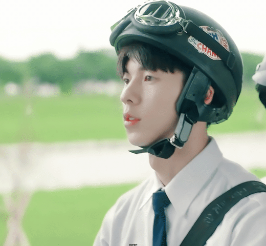 현재 대만에서 국민 첫사랑으로 불린다는 연예인 외모 ㄷㄷ gif | 인스티즈