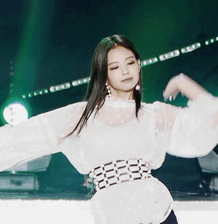 제니 이거 뭔 노래 춤이였지?? 붐바야인가...? | 인스티즈