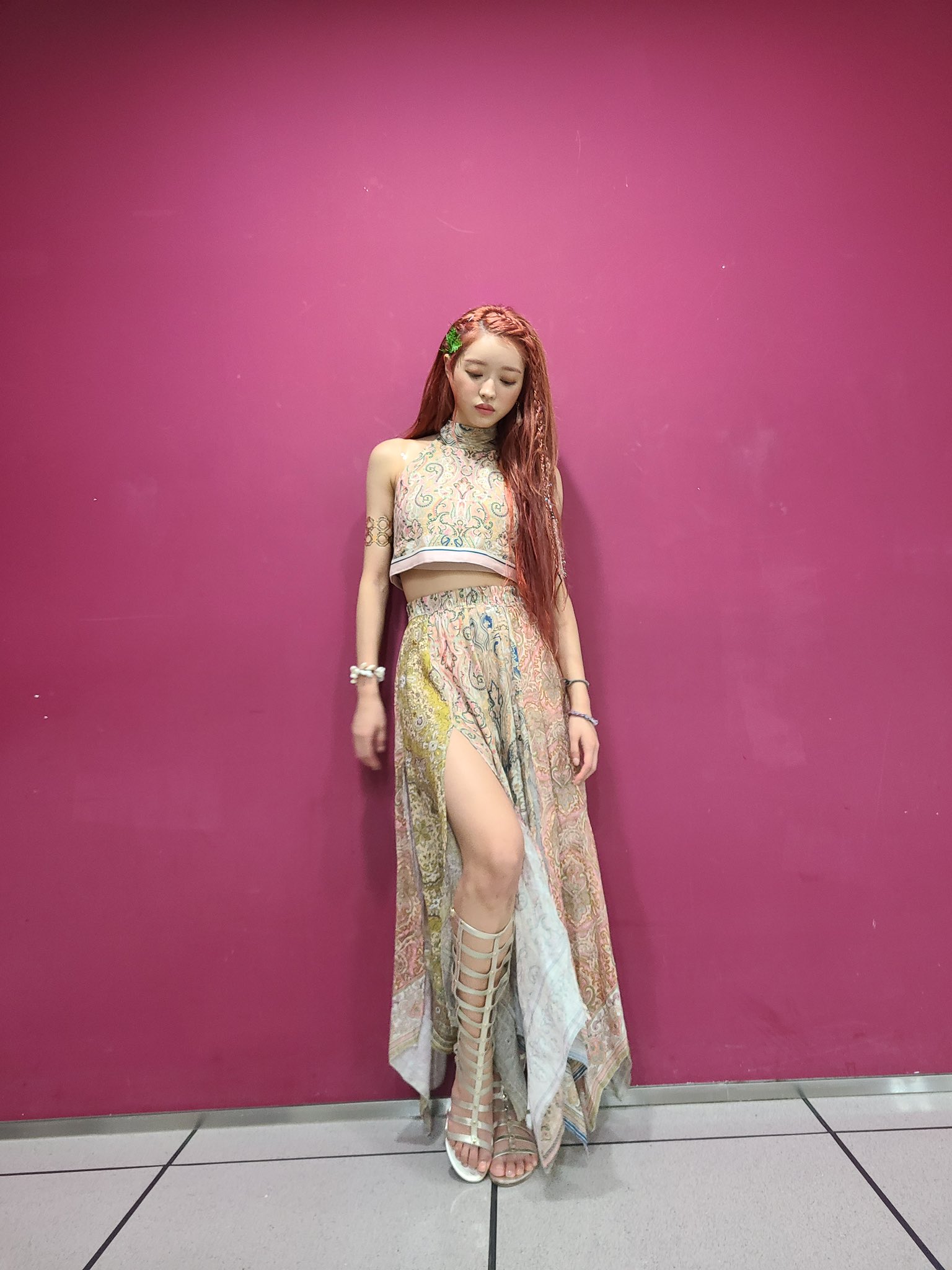 유아 진짜 비율 대박이다 160인거 안 믿겨 | 인스티즈