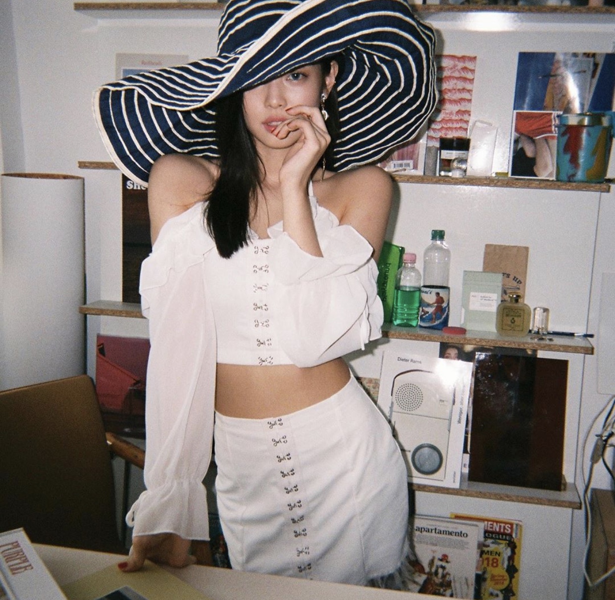 제니 어깨 ㄹㅇ 갓,,, | 인스티즈