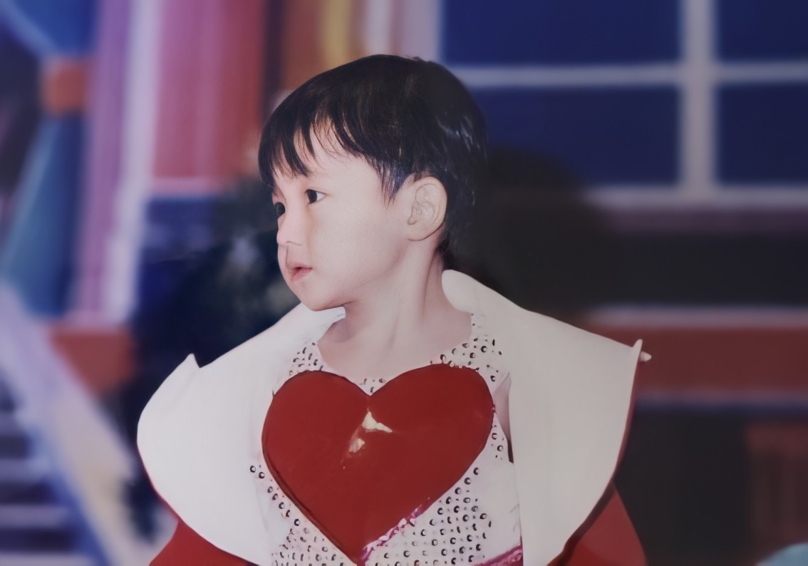 애기때랑 똑같이 생겼네 | 인스티즈