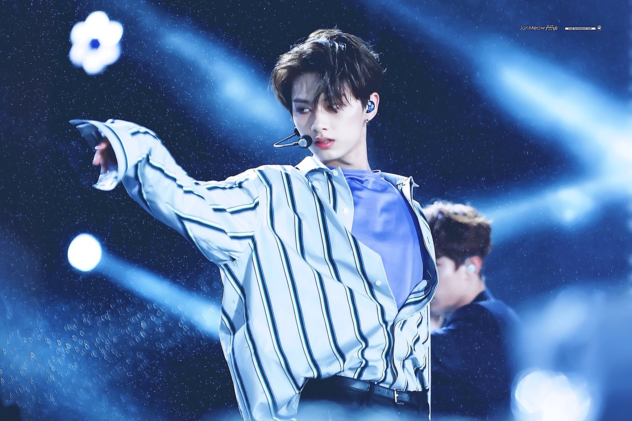 세븐틴에서 얘도 겁나 잘생겼는데 왜이렇게 언급 적지??? | 인스티즈