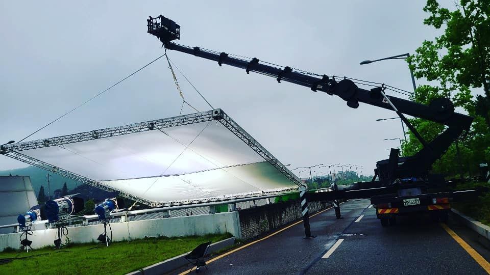 지금 한국 넷플 1,2위 주연들 같이 드라마하는거 알아? | 인스티즈